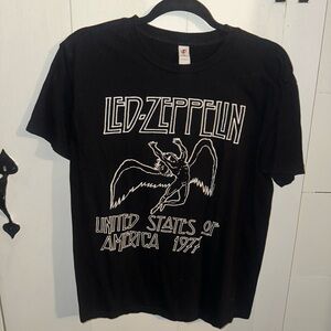 Black Short Sleeve Tee